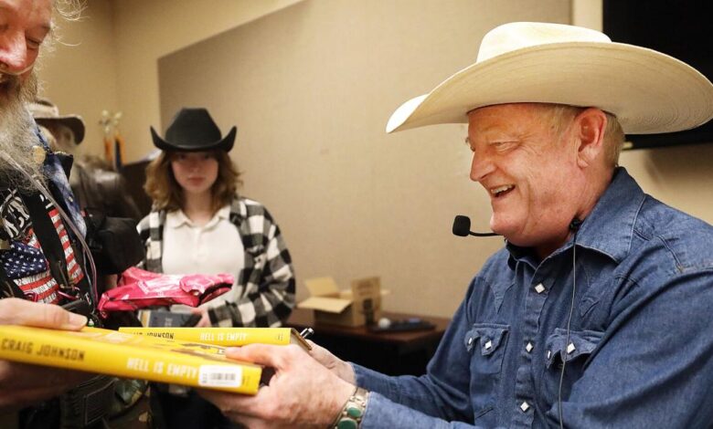 Best-selling Author Craig Johnson shares a look at the world of Longmire at Sierra Vista Public Library event | Sierra Vista