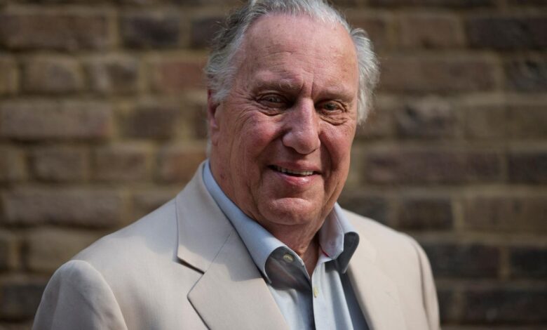 ‘The Day of The Jackal’ author Frederick Forsyth dies aged 86 ‘The Day of The Jackal’ author Frederick Forsyth dies aged 86