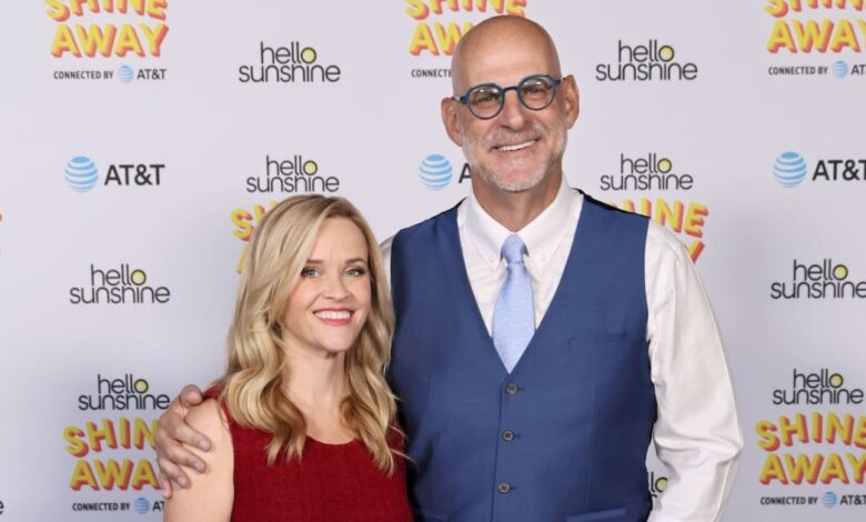Reese Witherspoon Convinced Harlan Coben to ‘Collaborate’ on a Novel (Excl) Reese Witherspoon Convinced Harlan Coben to ‘Collaborate’ on a Novel (Excl)