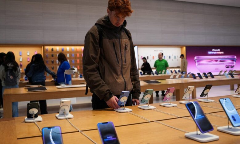 Apple Dominates the Global Best-Selling Smartphones List Apple Dominates the Global Best-Selling Smartphones List